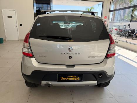 RENAULT Sandero 1.6 16V 4P FLEX SCE STEPWAY INTENSE X-TRONIC AUTOM�TICO CVT, Foto 7