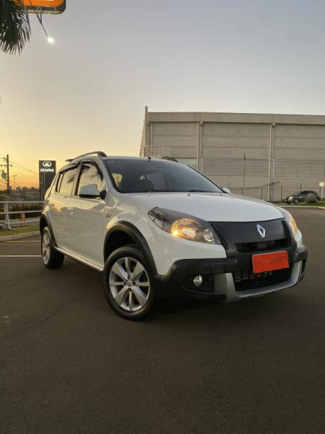 RENAULT Sandero 1.6 16V 4P FLEX STEPWAY AUTOMÁTICO, Foto 3