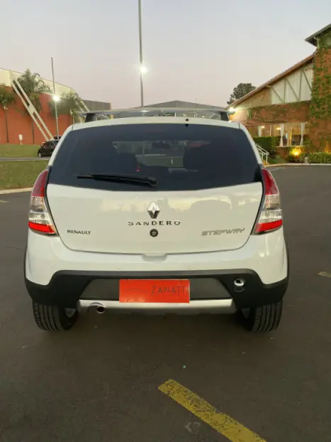 RENAULT Sandero 1.6 16V 4P FLEX STEPWAY AUTOMÁTICO, Foto 9