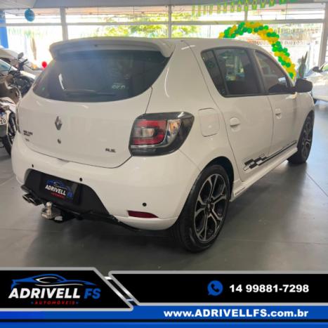 RENAULT Sandero 2.0 16V 4P RS RACING SPIRIT FLEX, Foto 4