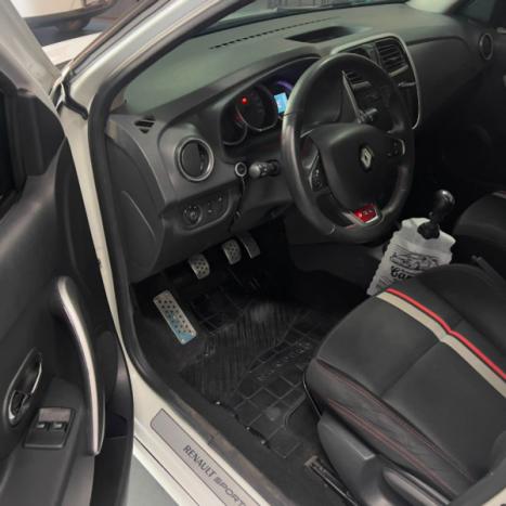 RENAULT Sandero 2.0 16V 4P RS RACING SPIRIT FLEX, Foto 8