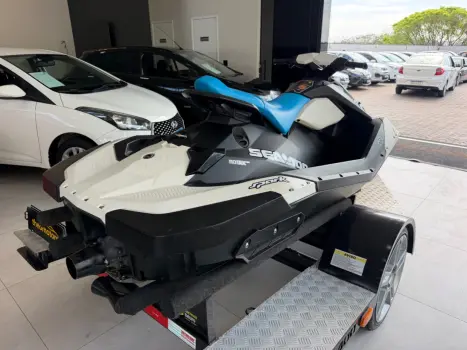 SEA DOO Spark 900 90 HP, Foto 3