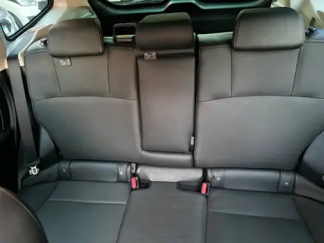 SUBARU Forester 2.0 16V 4P XT 4X4 AUTOM�TICO, Foto 10
