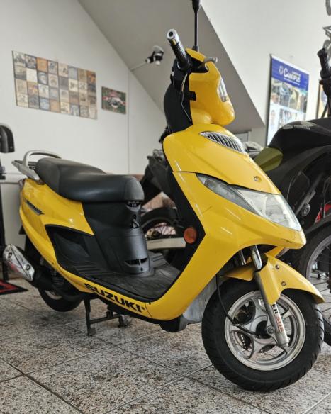 SUZUKI Burgman 125 , Foto 1