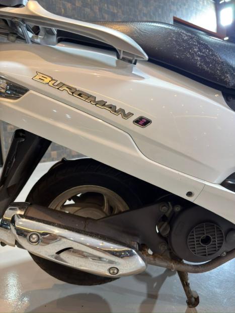 SUZUKI Burgman 125 , Foto 3
