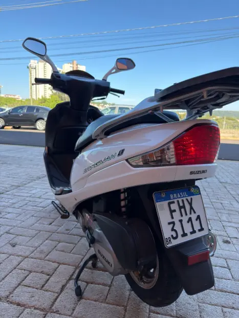 SUZUKI Burgman 125 , Foto 4