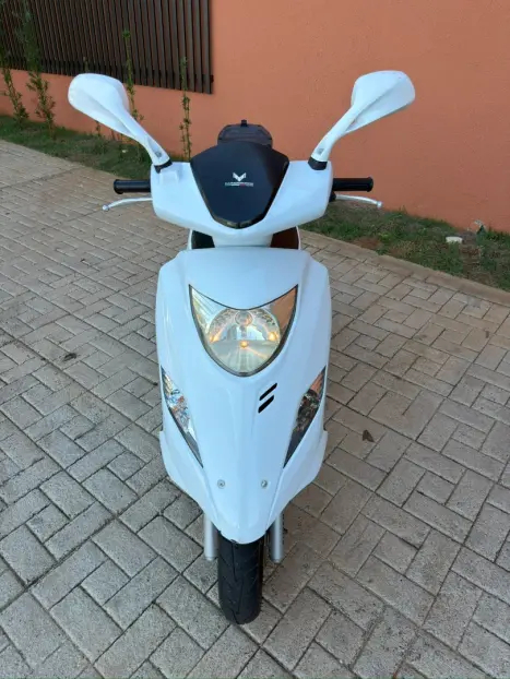 SUZUKI Burgman 125 , Foto 5