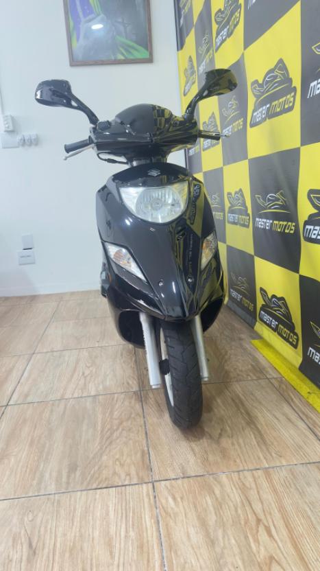SUZUKI Burgman 125 , Foto 3
