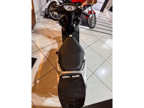 SUZUKI Burgman 125 , Foto 10