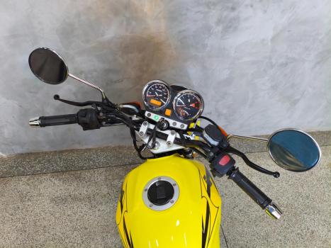SUZUKI GSR 125 , Foto 12