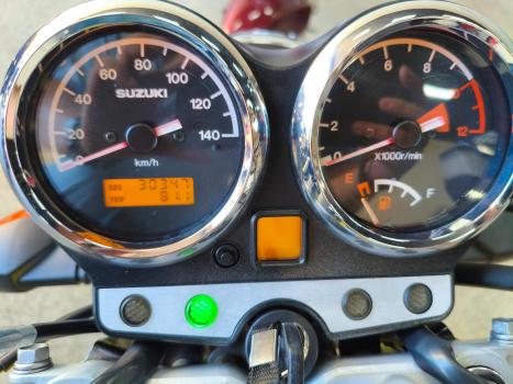 SUZUKI GSR 125 , Foto 13