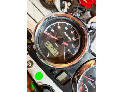 SUZUKI GSR 125 , Foto 11