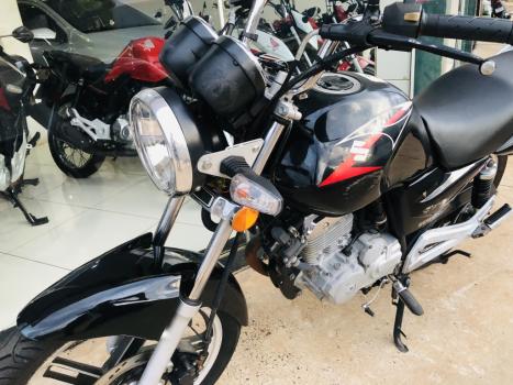 SUZUKI GSR 150 I, Foto 4