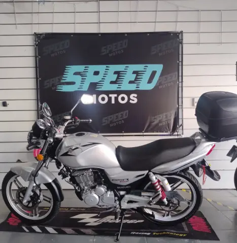 SUZUKI GSR 150 I, Foto 2