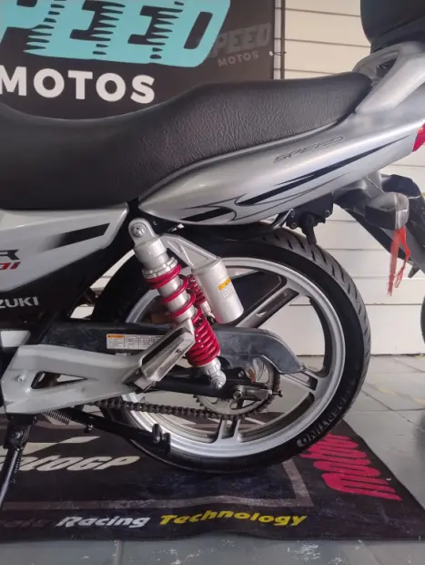 SUZUKI GSR 150 I, Foto 8