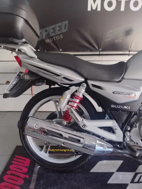 SUZUKI GSR 150 I, Foto 10