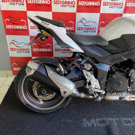 SUZUKI GSR 750 ZA, Foto 2