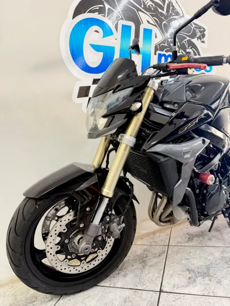 SUZUKI GSR 750 ZA, Foto 6