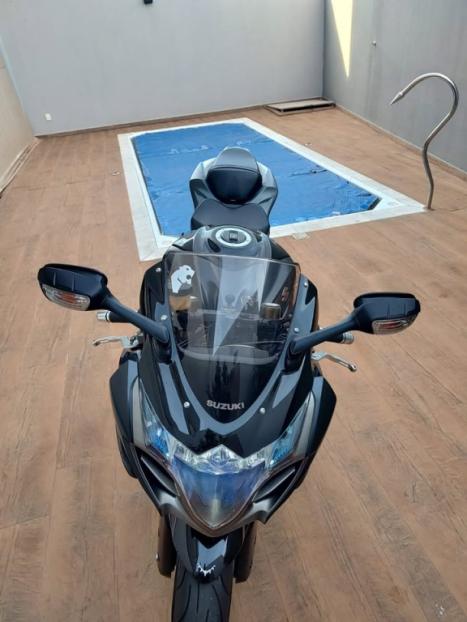 SUZUKI GSX-R 1000 SRAD , Foto 3
