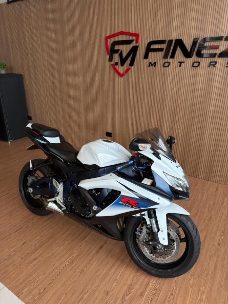 SUZUKI GSX-R 750 Srad MOTO GP, Foto 3