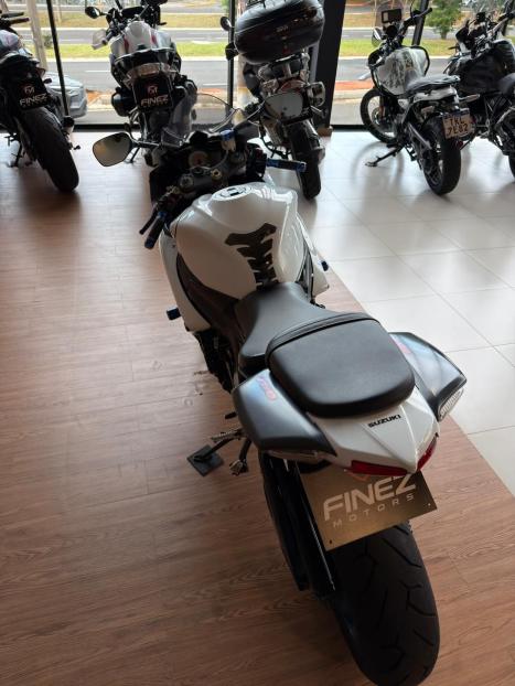 SUZUKI GSX-R 750 Srad MOTO GP, Foto 7