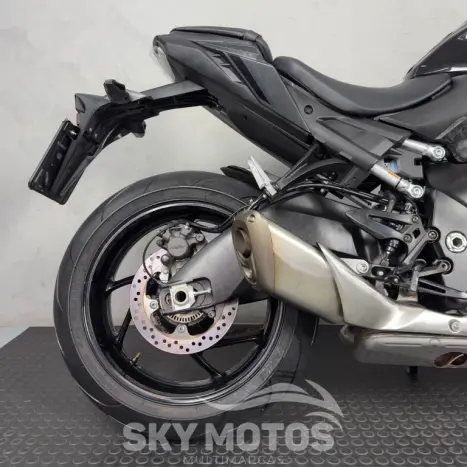 SUZUKI GSX-S 1000 A, Foto 2 SUZUKI GSX-S 1000 A, Foto 2