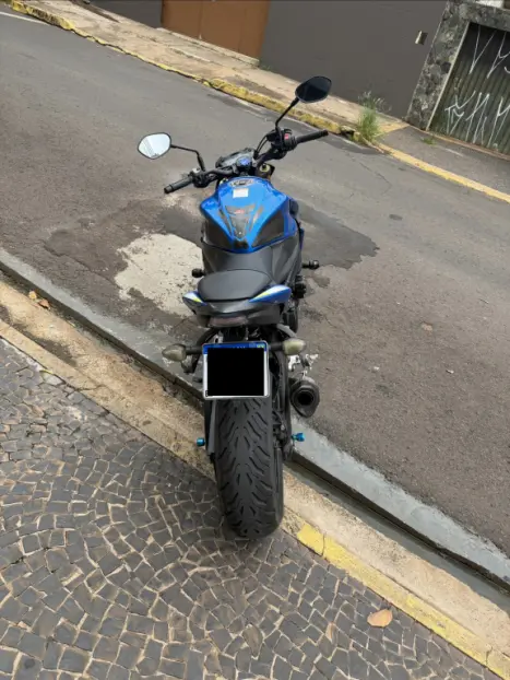 SUZUKI GSX-S 1000 A, Foto 3