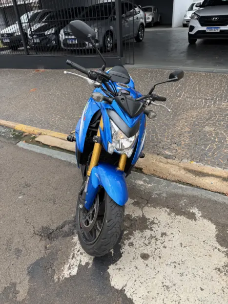 SUZUKI GSX-S 1000 A, Foto 11