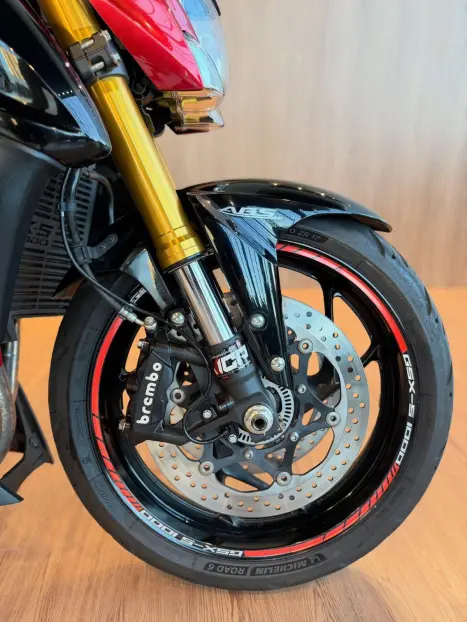 SUZUKI GSX-S 1000 A, Foto 4