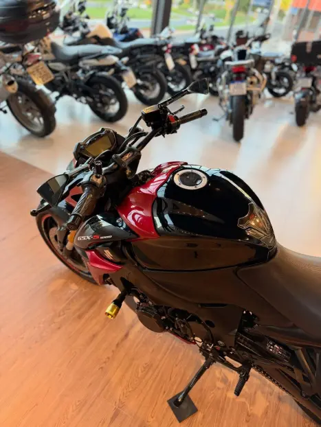 SUZUKI GSX-S 1000 A, Foto 11