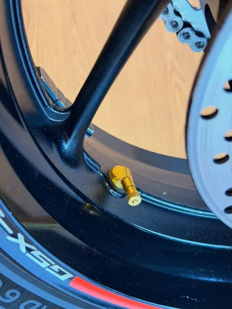 SUZUKI GSX-S 1000 A, Foto 12