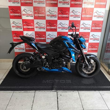 SUZUKI GSX-S 1000 A, Foto 1