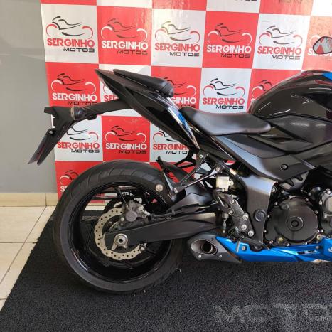 SUZUKI GSX-S 1000 A, Foto 4