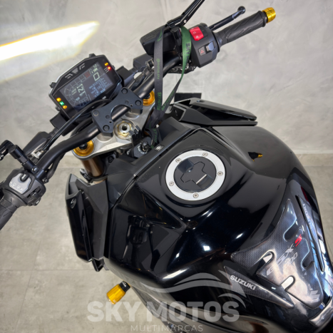 SUZUKI GSX-S 1000 A, Foto 3