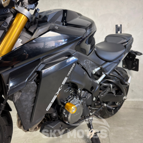 SUZUKI GSX-S 1000 A, Foto 14