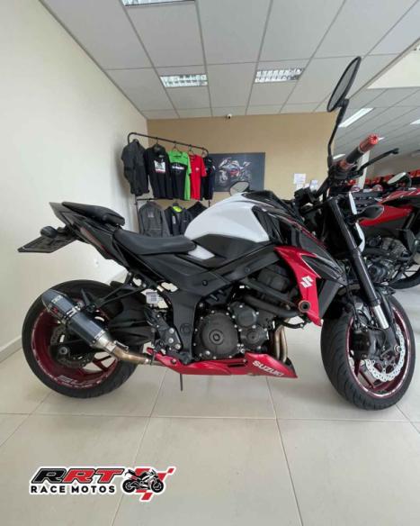 SUZUKI GSX-S 750 ABS, Foto 3