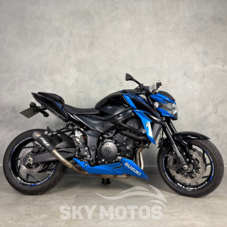 SUZUKI GSX-S 750 ABS, Foto 1