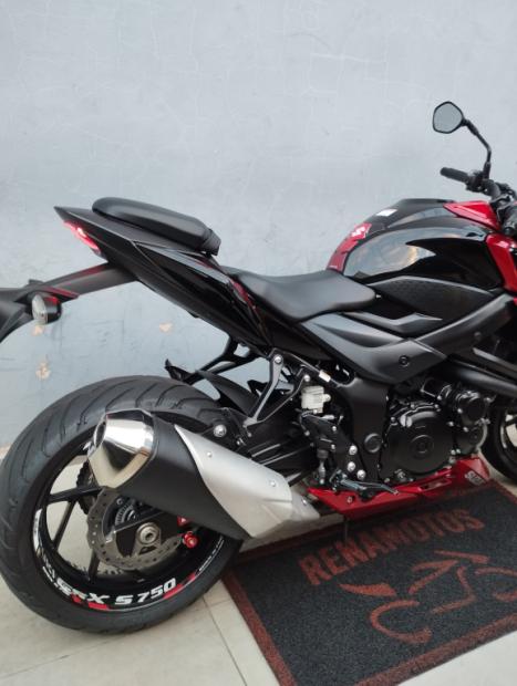 SUZUKI GSX-S 750 ABS, Foto 4