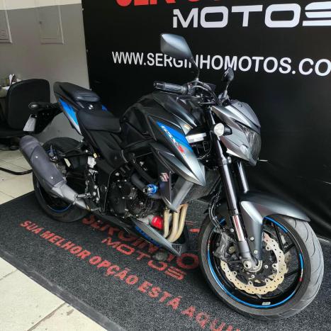 SUZUKI GSX-S 750 ABS, Foto 2