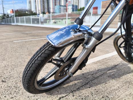 SUZUKI Intruder 125 , Foto 2