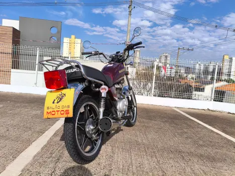 SUZUKI Intruder 125 , Foto 10