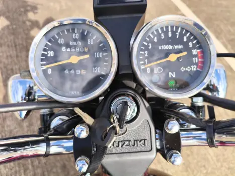 SUZUKI Intruder 125 , Foto 12