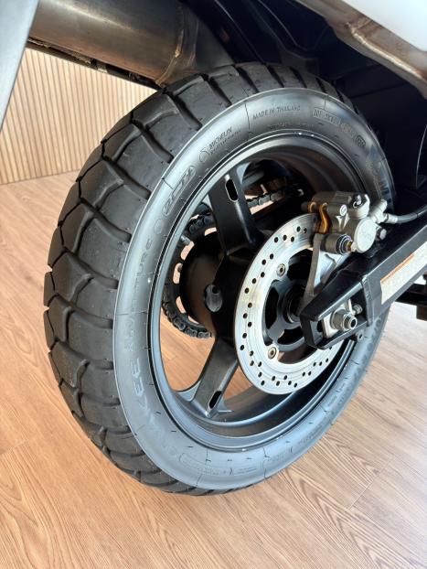 SUZUKI V-Strom DL 1000 , Foto 8
