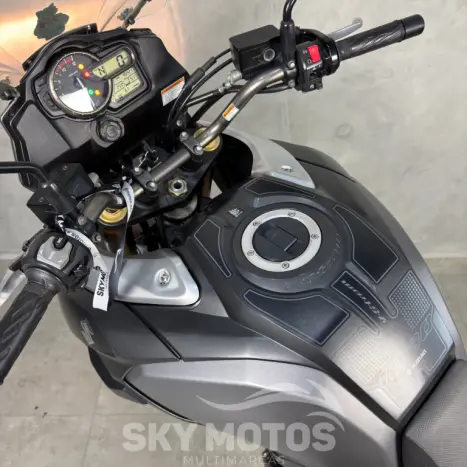 SUZUKI V-Strom DL 1000 A, Foto 14