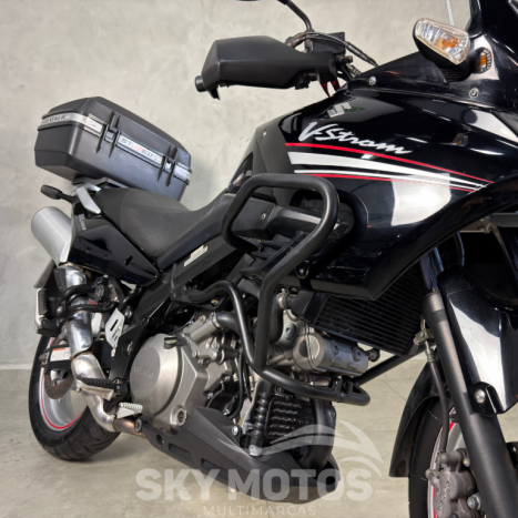 SUZUKI V-Strom DL 1000 , Foto 6