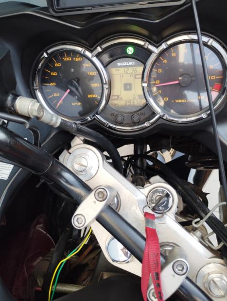 SUZUKI V-Strom DL 1000 , Foto 6