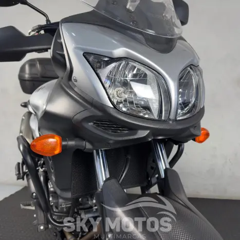 SUZUKI V-Strom DL 650 , Foto 6