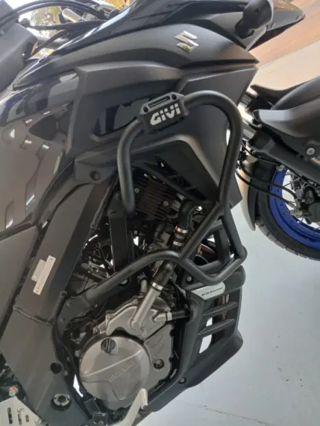 SUZUKI V-Strom DL 650 ABS, Foto 4