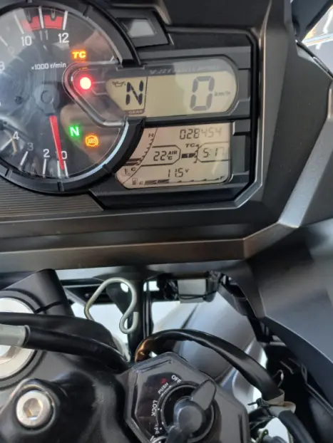 SUZUKI V-Strom DL 650 ABS, Foto 6
