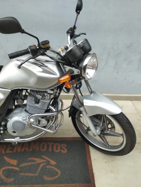 SUZUKI Yes 125 EN, Foto 10